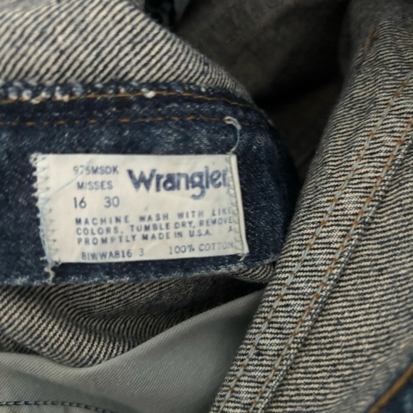 VTG Deadstock Wrangler Mom Jean Stone Wash size 16 x 30 - Picture 6 of 6